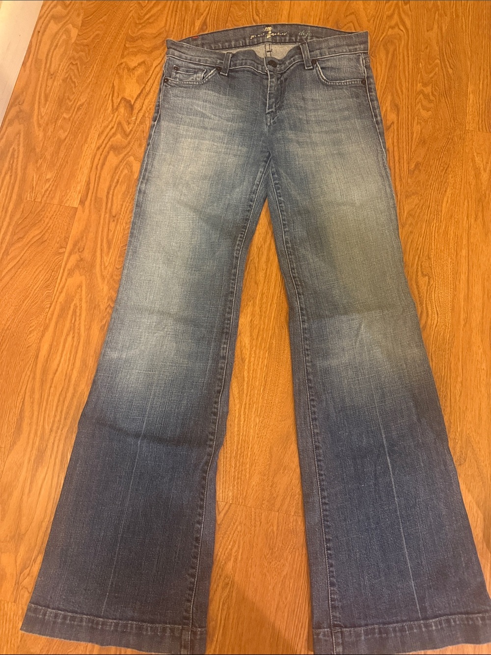 7 For All Mankind Women's Jeans - Picture 3 of 5